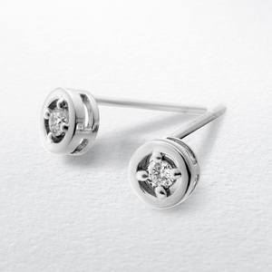 プラチナ900 ダイヤモンド ピアス Kreis(クライス） (b250-013)