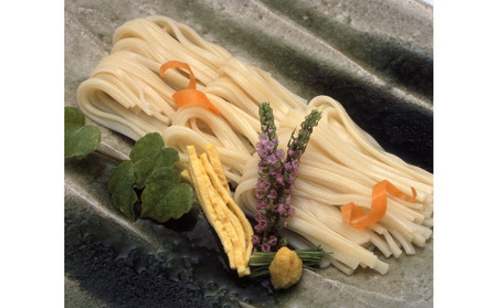 小豆島 麺類 セット 詰め合わせ TX‐52 手延べ吟仕込うどん 1kg (200g×5袋) 手延べ黒胡麻うどん 800g (160g×5袋) 即席手延べ煮 そうめん 300g 化粧箱入り うどん 黒胡麻うどん 黒ゴマ にゅうめん 素麺 乾麺 麺 麺類 食品 香川 香川県 土庄町