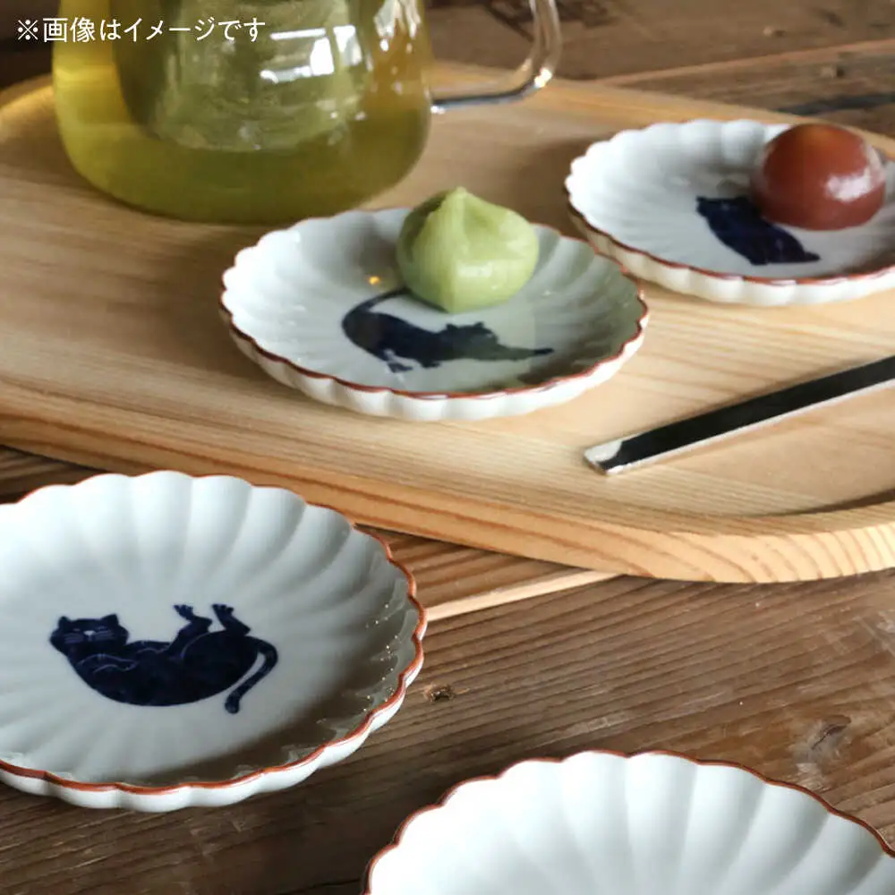 【波佐見焼】呉須猫 小皿 〈我慢〉 3点セット 食器【西海陶器】[OA478]