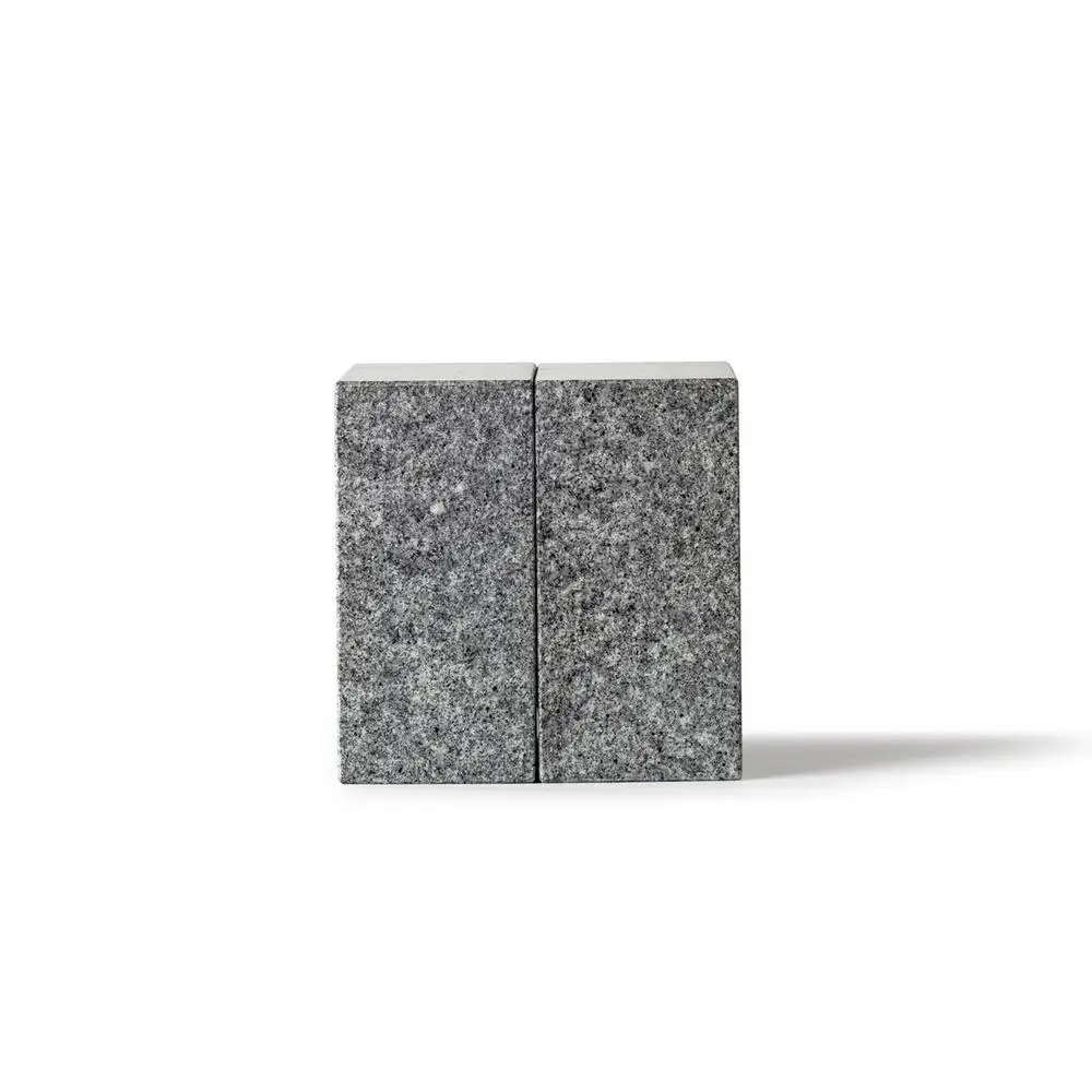 TY BOOKSTAND / komame｜山本忠司氏デザインの庵治石ブックエンド