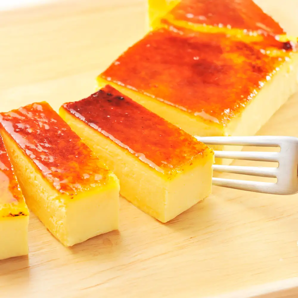【沖縄配送可】十勝カタラーナ 約250g×2個 花畑牧場 カタラーナ プリン 焼きプリン  スイーツ デザート おやつ お菓子 ドルチェ 乳製品 生乳 冷凍 [002-0209x1]