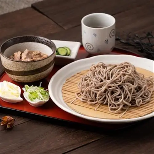 つやまの和牛そずり肉蕎麦3食入【配送不可地域：離島】【1669214】