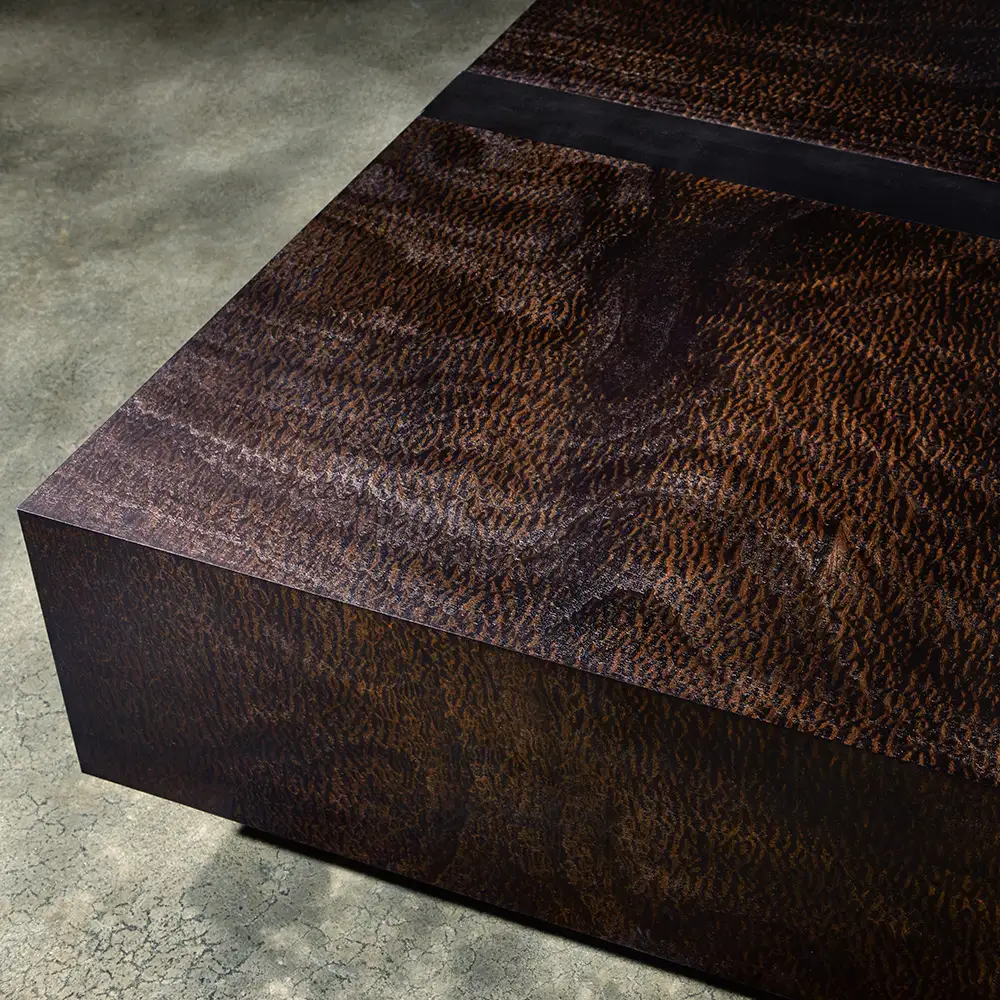 Dais Coffee Table ／ 家具 テーブル デイズ コーヒーテーブル オリジナル家具 ブランド MATSUOKA マツオカ 松岡家具製造 高級感 上質 エレガント ラグジュアリー ワンランクアップ 洗練 ディテール 広島県 No.1134
