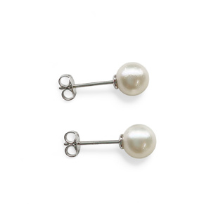 真珠 ピアス 7.0mm SV シルバー アコヤ真珠 アクセサリー ファッション akoya パール フォーマル カジュアル プレゼント ギフト 贈り物 贈答品 お祝い 誕生日 記念日 冠婚葬祭 慶事 弔事 結婚式 卒業式 入学式 国産 三重県 伊勢 志摩 南伊勢町 / パールシルバーピアス7.0mm
