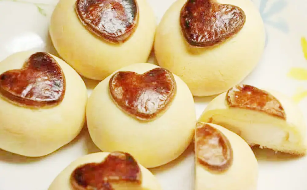 【2種類のチーズ使用】ハートのチーズ饅頭 15個 お茶菓子 和菓子 のし ギフト 南さつま市
