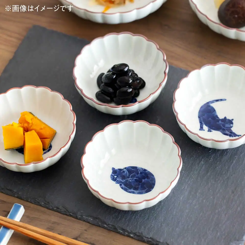【波佐見焼】呉須猫 菊割小付 〈へそ天〉 3点セット【西海陶器】[OA498]
