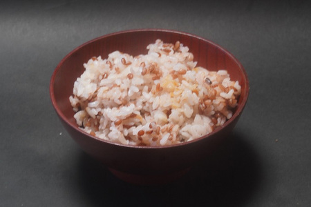 自然栽培の古代米「神丹穂(カンニホ)米」4kg(2kg×2袋) 2025年【長野県信濃町ふるさと納税／オリザ農園】
