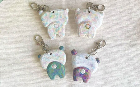 動物のキーホルダー 1点 手彫り しろくま ぱんだ 糸島市 / しろくも工房【いとしまごころ】[AEO014]