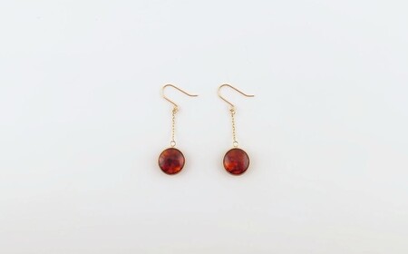 Amberlogue ピアス 丸（金属素材：K10　琥珀：直径9mm　サイズ：全長28mm）