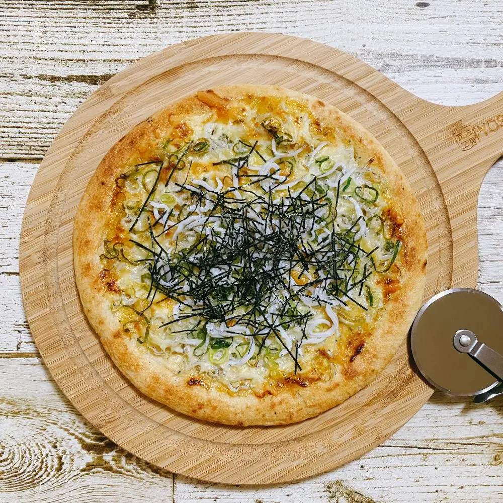 しらすピザ 1枚 / pizza シラス 冷凍 簡単調理 和風 産地直送 お取り寄せ 和歌山【dig205】 