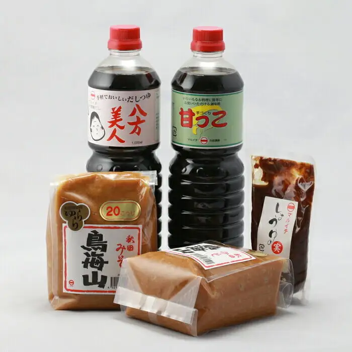 マルイチしょうゆ・味噌醸造元 秋田県産 みそしょうゆギフト(甘っこ1l、 八方美人(めんつゆ)1l、みそ1kg×2、醤油の実1個)