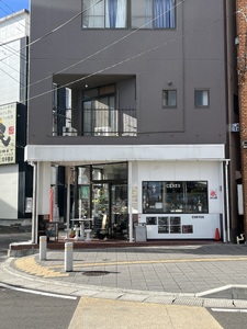 〈開運〉ステンドグラスのオリジナル招き猫【黒/厄除け】　cs00001-3　塩竈市　塩竈　ステンドグラス教室andカフェ　CERES