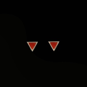 【 サンゴ ピアス 】珊瑚 トライアングル ピアス