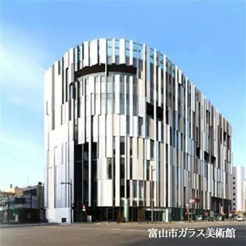 ～寿司と富山のまち歩き～　ガラス×くすりのまちで堪能する富山の旨い寿司　ペア参加チケット【1692535】
