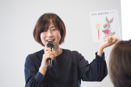 [定期便／12ヶ月 (全12回)] 赤ちゃん (0歳児) 向け絵本セット《絵本講師有資格者が厳選 毎月1冊届く》子育て 育児 [0907]