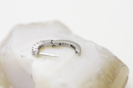 PT900 ダイヤフープピアス 中折れ式 0.1ct 05405