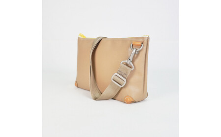 TENT BAG MORGAN.04　防水ショルダーバッグ【ベージュ】 AJU0005VC02
