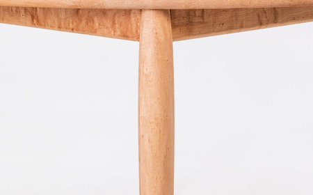 府中家具　Carving table　φ1200　ブラックチェリー ／ 無垢 テーブル 円形 ラウンドテーブル 木製 家具 ダイニングテーブル 北欧 インテリア デザイン家具 安定感 彫刻脚 職人家具 オイル仕上げ 天然木 府中市 広島県 No.1201-03