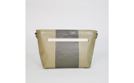 TENT BAG HENRY.02　防水ショルダーバッグ【カーキ】 AJU0006VC04