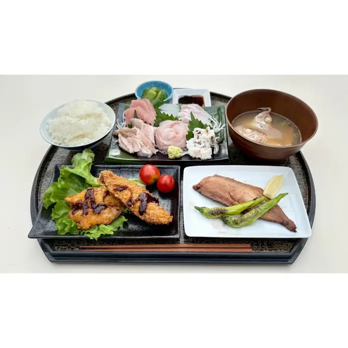 ヴィハーラエスプラス　オーシャンビュー ツインルーム宿泊プラン（2名様・夕食付き）【宿泊 1泊 プラン 宿泊券 2人 ペア 夕食あり VIHARA S＋ 海辺 コテージ 旅行 旅 海 島根県 大田市】
