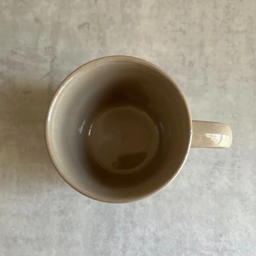 【瀬戸焼】 マグカップ (ベージュ) 2個 水玉つなぎ 【カネ三商店】 / 食器 マグ コーヒーカップ ギフト / 瀬戸市[BBDD063]