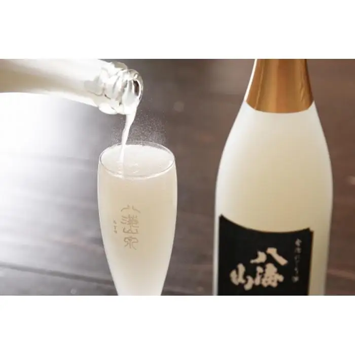 八海山「発泡にごり酒」四合瓶（720ml） | にごり