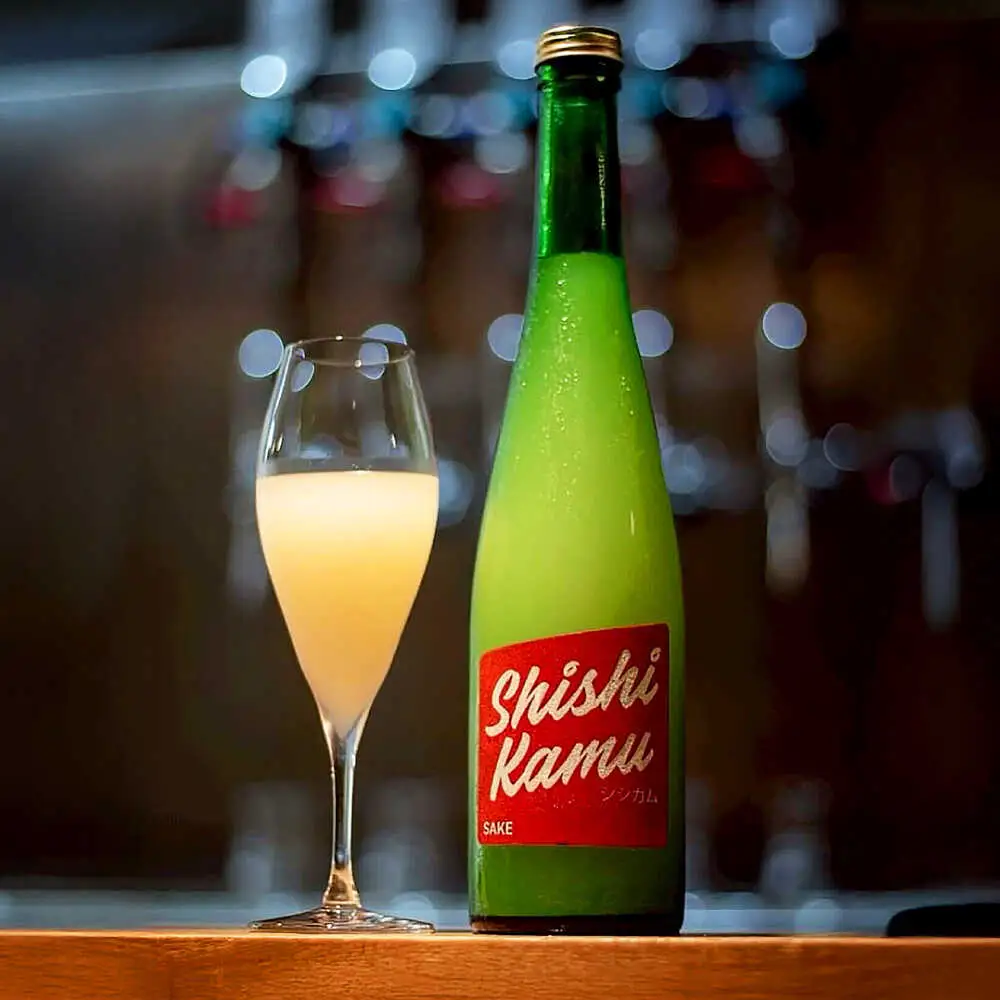 沖縄クラフトサケ SHISHIKAMU -シシカム- (720ml／6本入り) / 日本酒 清酒 お酒 沖縄県産 沖縄市 / NOMU醸造所[BCES007]