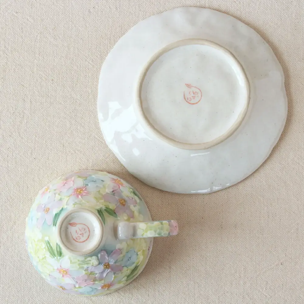 【瀬戸焼】「工房 ゆずりは」 薄紅花景色 コーヒー碗皿 1客 【松本陶器株式会社】 / マグ 食器 コーヒーカップ ティーカップ / 瀬戸市[BBDX031]