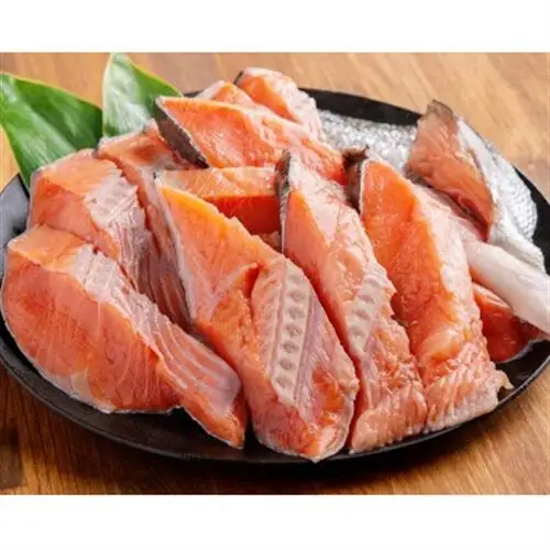 【ふるなびWEEK対象】天然　新巻鮭半身切身　(2切れ×5パック)【配送不可地域：離島】【1757348】