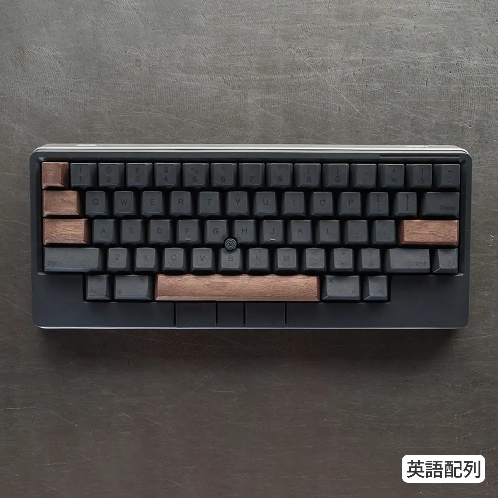 HHKB Studio専用 木製キートップ 英語配列 ウォールナット ／ HHKB Studio キートップ 木製キーボード ウォールナット 無垢材 キーキャップ 高級キーボード カスタムキーボード 静音タイピング 打鍵音改善 タイピング快適化 デスク環境 おしゃれガジェット 経年変化 手触り 重厚感 日本製 精密加工 ハンドメイド 広島県 No.1228-01