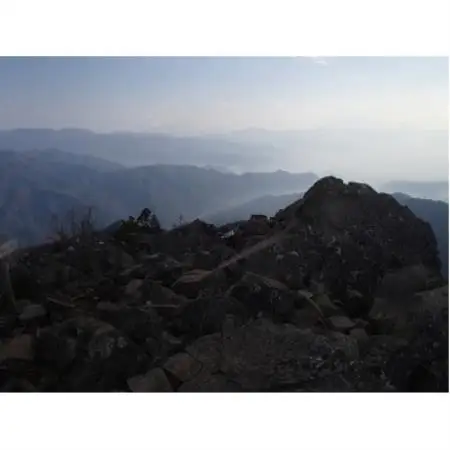 【ツアー参加券(4名様まで)】地元の登山ガイドとのぼる! 秩父多摩甲斐国立公園　乾徳山【1725219】