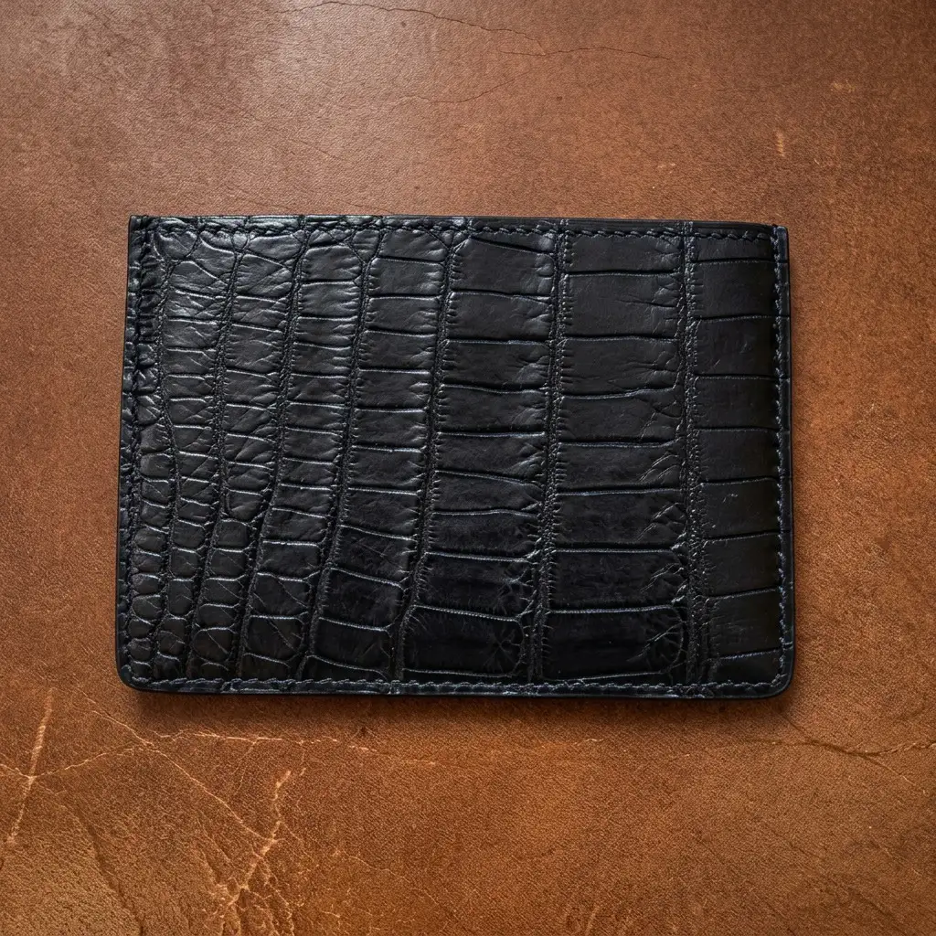Cornoblu　クロコダイル　総手縫いによるミニマムウォレット