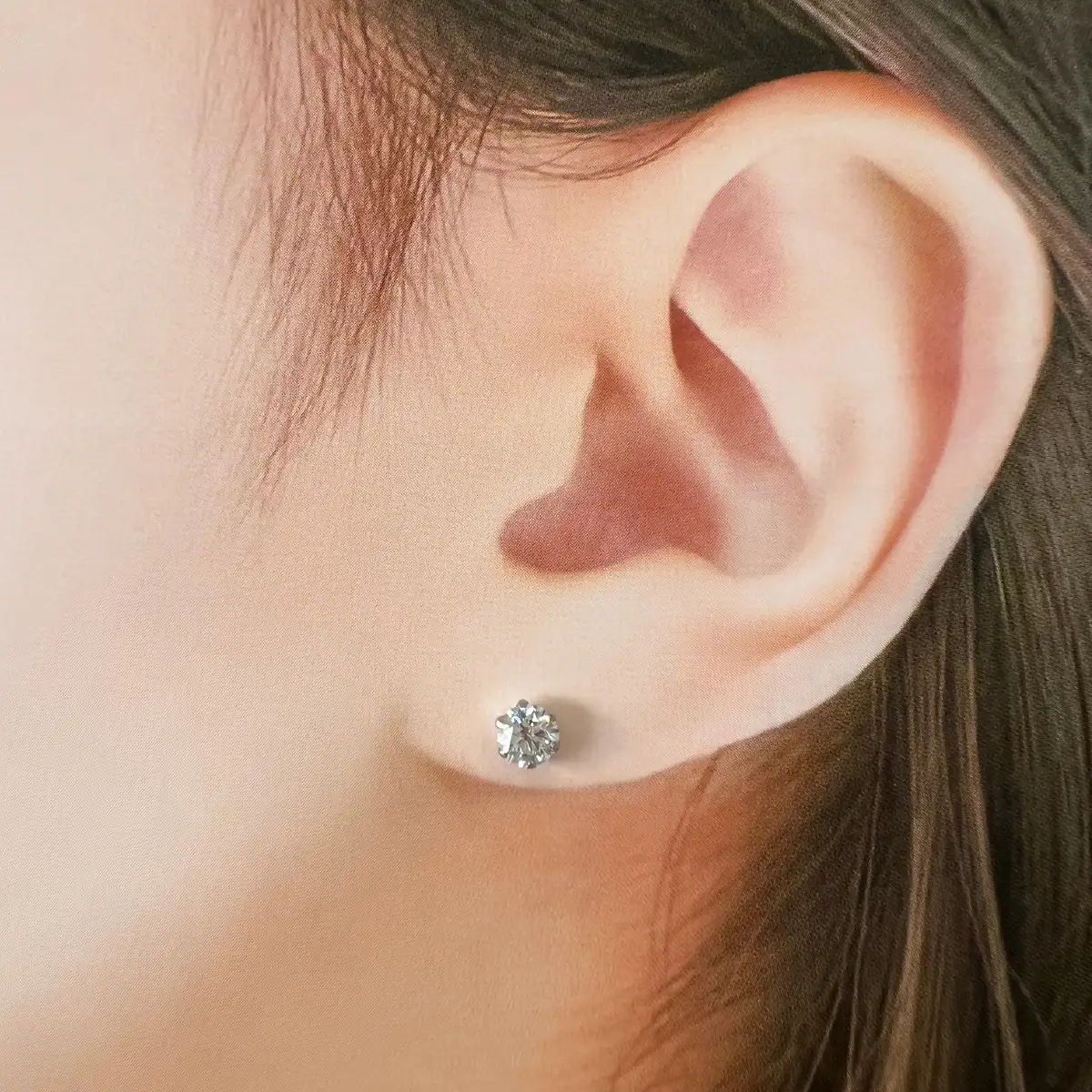Ｐｔ９００製Ｔｏｔａｌ０．６０ｃｔ(０．３０ｃｔ／０．３０ｃｔ)ダイヤモンドピアス※鑑別書(カード)付 ALPBK192