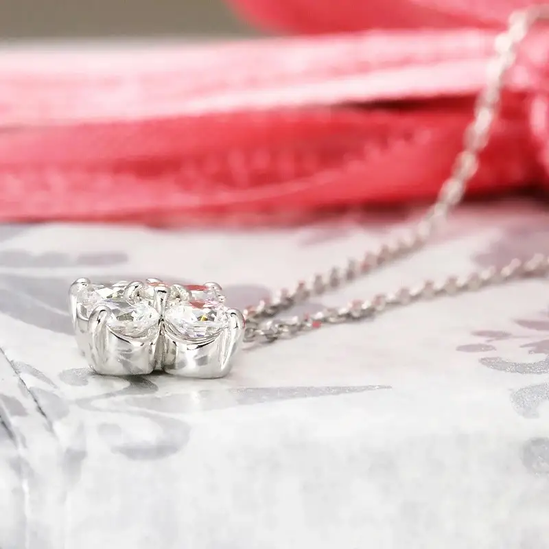 Pt900　0.50ct　ダイヤモンド スイートフラワー ペンダント-P0081