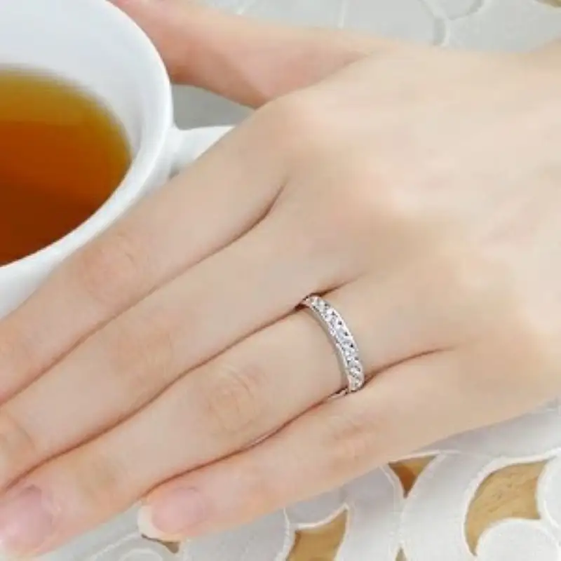 Pt950　0.70ct　ダイヤモンド　エタニティリング-R0014