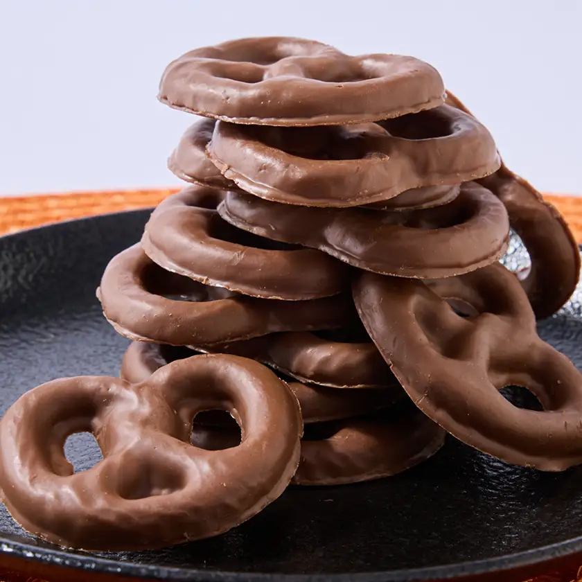 ユーハイム チョコプレッツェルクッキー10個入(ミルクチョコレート)【配送不可地域：離島】【1721125】
