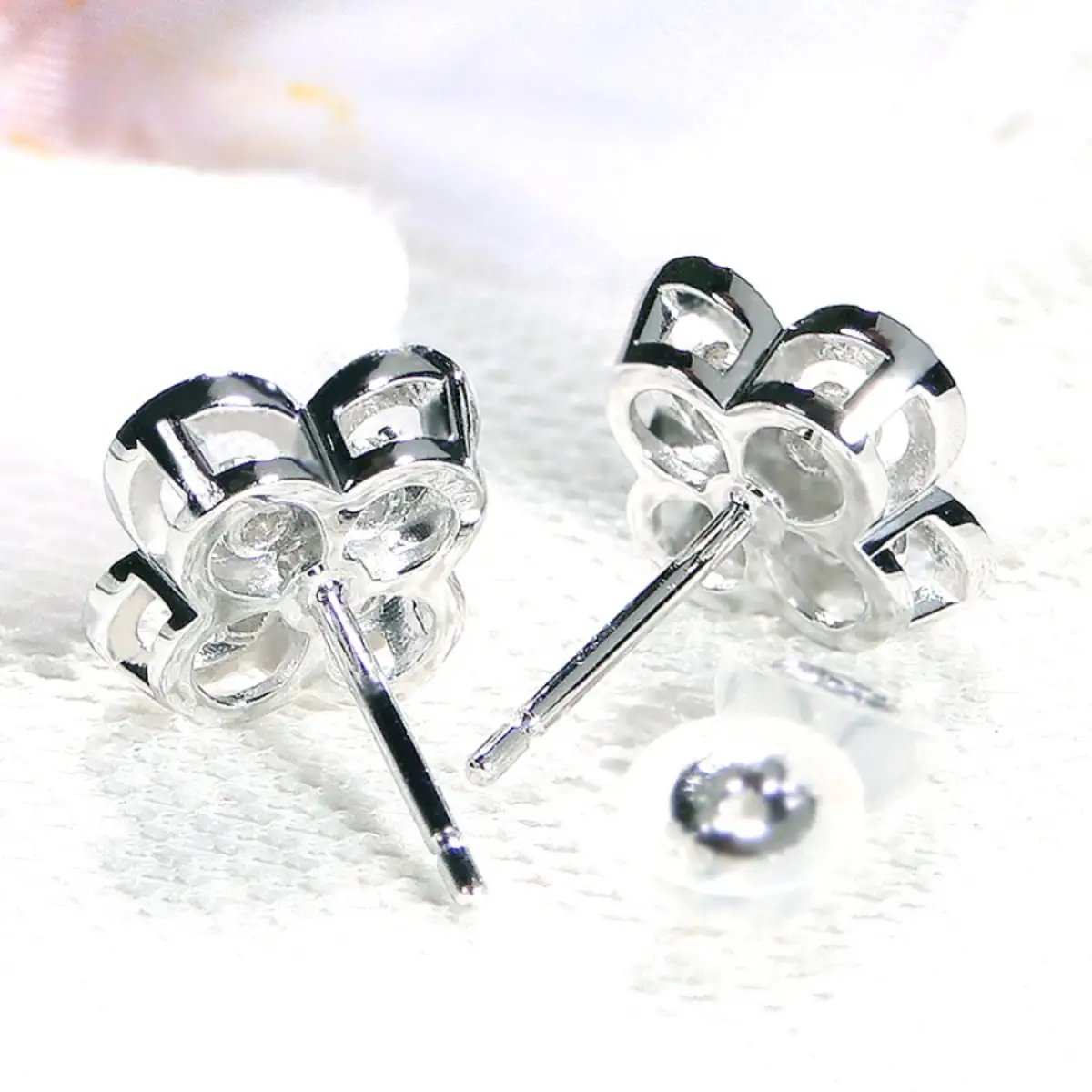 Pt９００【0.26ct】ダイヤモンド クローバー ピアス CSP00047-PT SWAV086-b