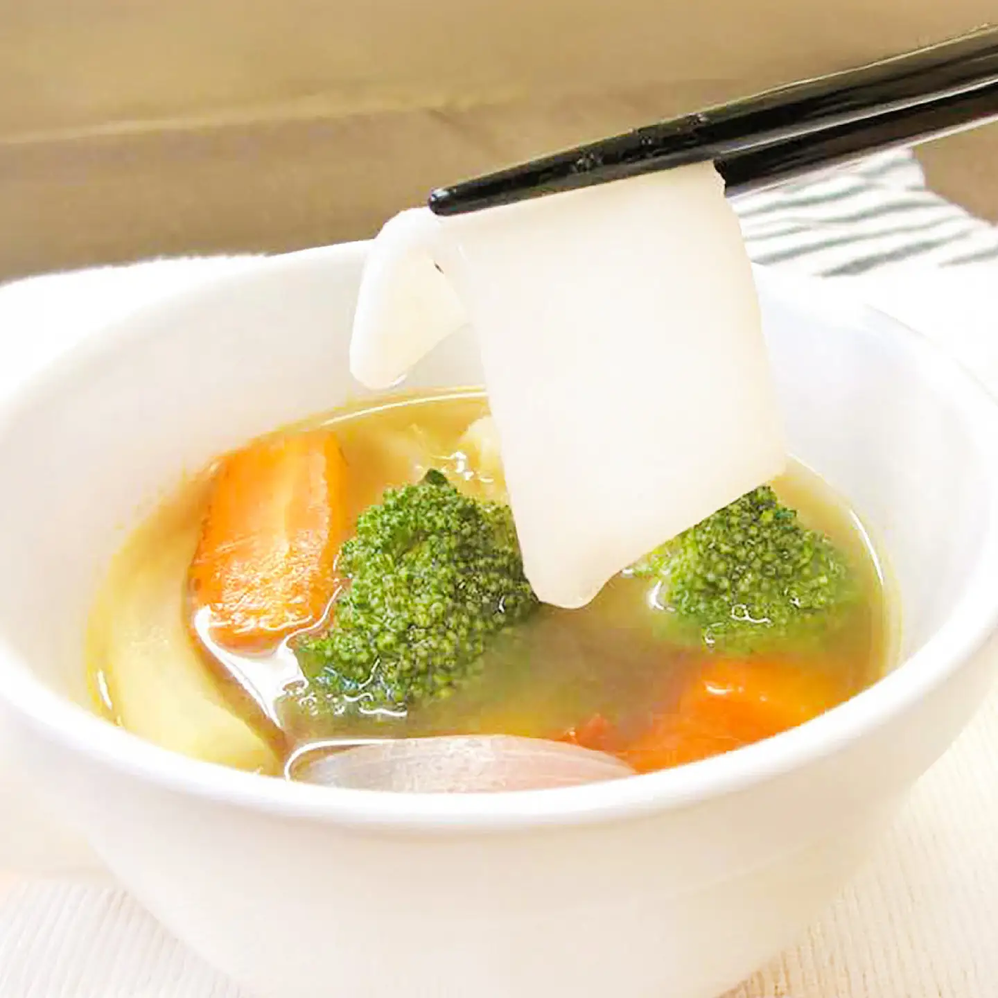 杵つきスープもちセット(スープもち/玄米スープもち)各2袋 | 杵つき もち 玄米 スープもち 簡単 時短 餅 島根県雲南市/株式会社吉田ふるさと村[AIBB029]