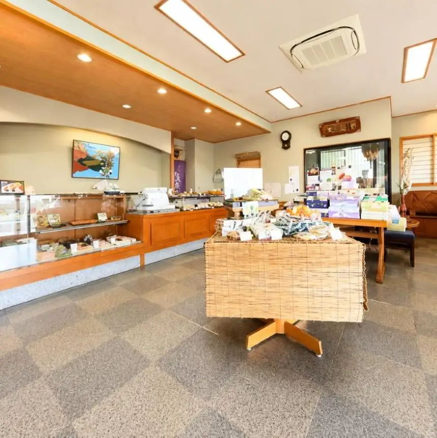 【定期便3ヶ月】【おためし】大砲巻の半分のサイズ♪季節限定色入り味いろ3色セット(小豆こしあん1、抹茶1、季節あん) 3セット | 和菓子 愛知県 美浜町
