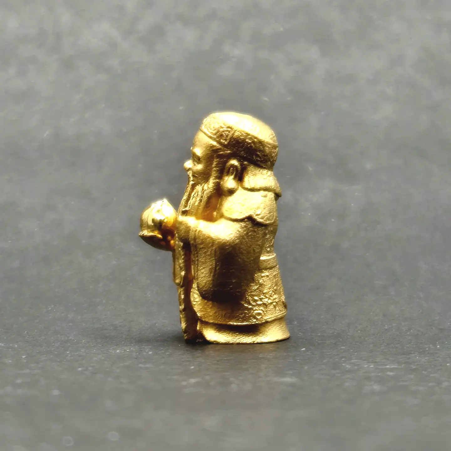 【造幣局ホールマーク入り】【純金】寿老人　小 8~9g　【甲斐石和温泉七福神】　252-019