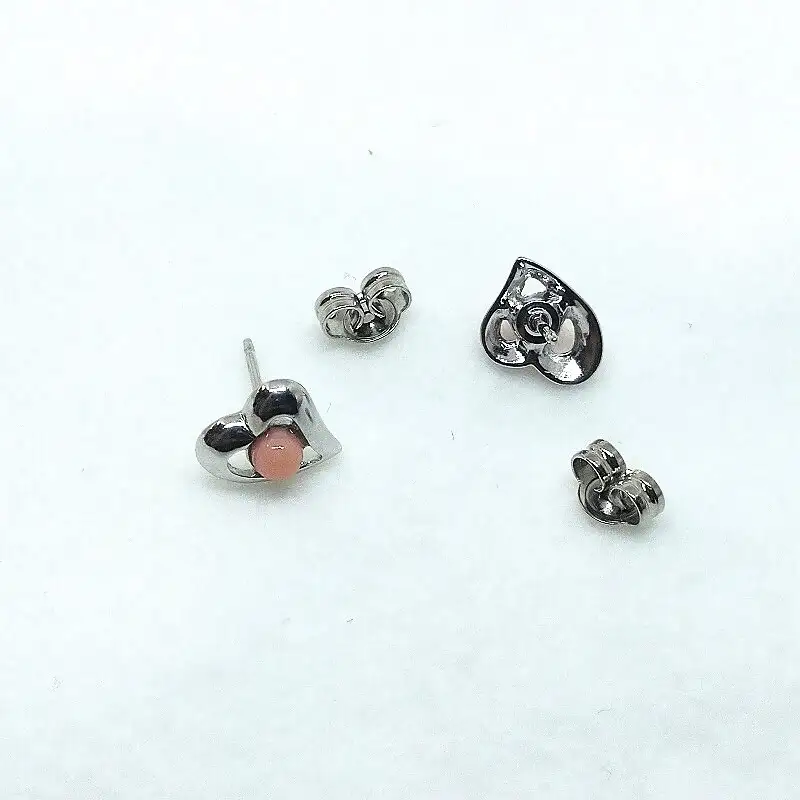 2124 珊瑚ピアス・太っちょハート（深海珊瑚）贈り物 還暦祝い かわいい カジュアル オシャレ 母の日プレゼント ハート エレガント