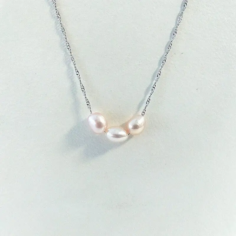 2126 淡水本真珠ネックレスバロック（オレンジ）・スルー3珠  黒真珠 デザインネックレス オシャレ パールアクセサリー エレガント プレゼント 結婚記念日 自分へのご褒美