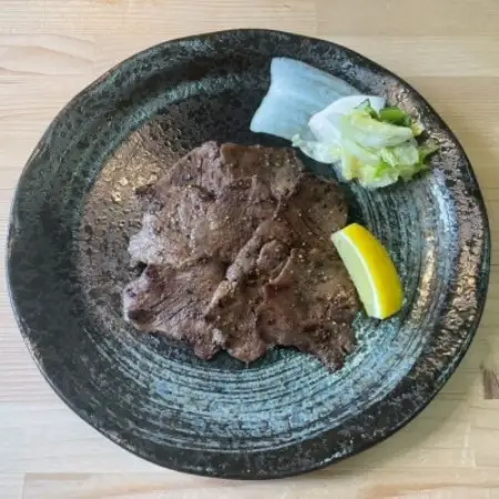 牛タン先 ガーリックな塩味 ワイルドな味噌味 各100g×2種セット【ほるもん亭】【配送不可地域：離島】【1654963】
