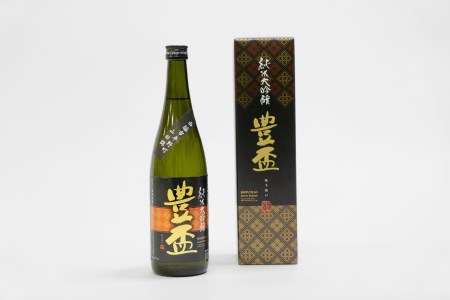 人気の美酒【豊盃】こぎん刺し模様（山田錦） 純米大吟醸 1,800ml（27-1）