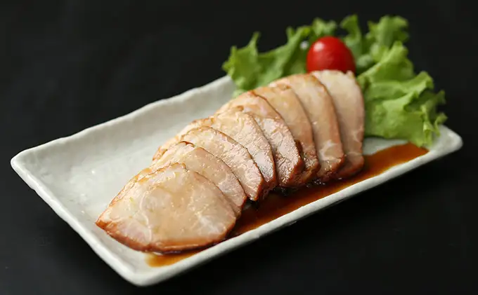 G-162　肉の山喜の『自家製つるし焼き豚(800g)』宮崎県産霧島山麓ポークを使用した“本物の焼き豚”を
