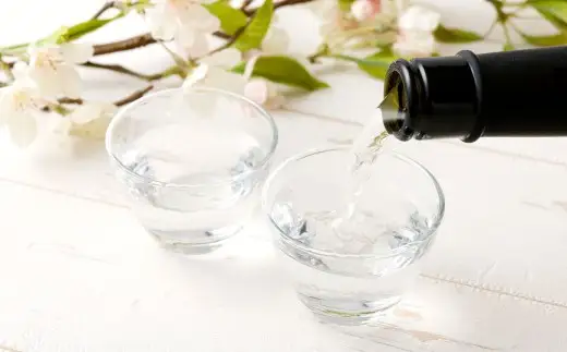 細川酒造 純米大吟醸 『馬』 木箱入り 720ml お酒 酒 おさけ さけ アルコール 日本酒 純米酒 ギフト 贈答 箱入
