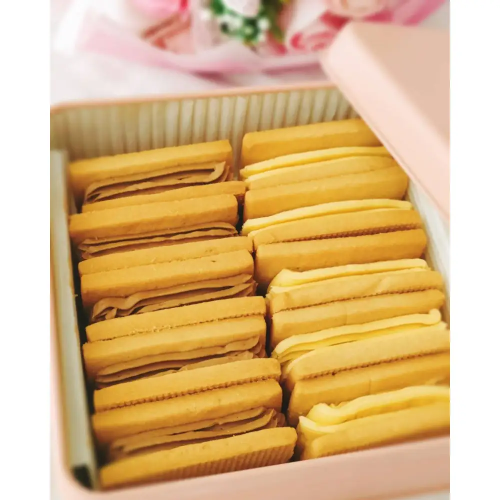 グラスフェッドバターサンド米粉クッキー缶
