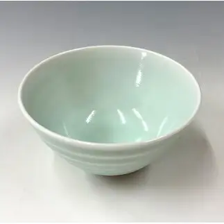有田焼 青白磁線彫碗 お茶碗【中仙窯・中尾純作】作家 作家もの 中尾純 白磁 伝統工芸 器 うつわ 和食器 皿 A20-670