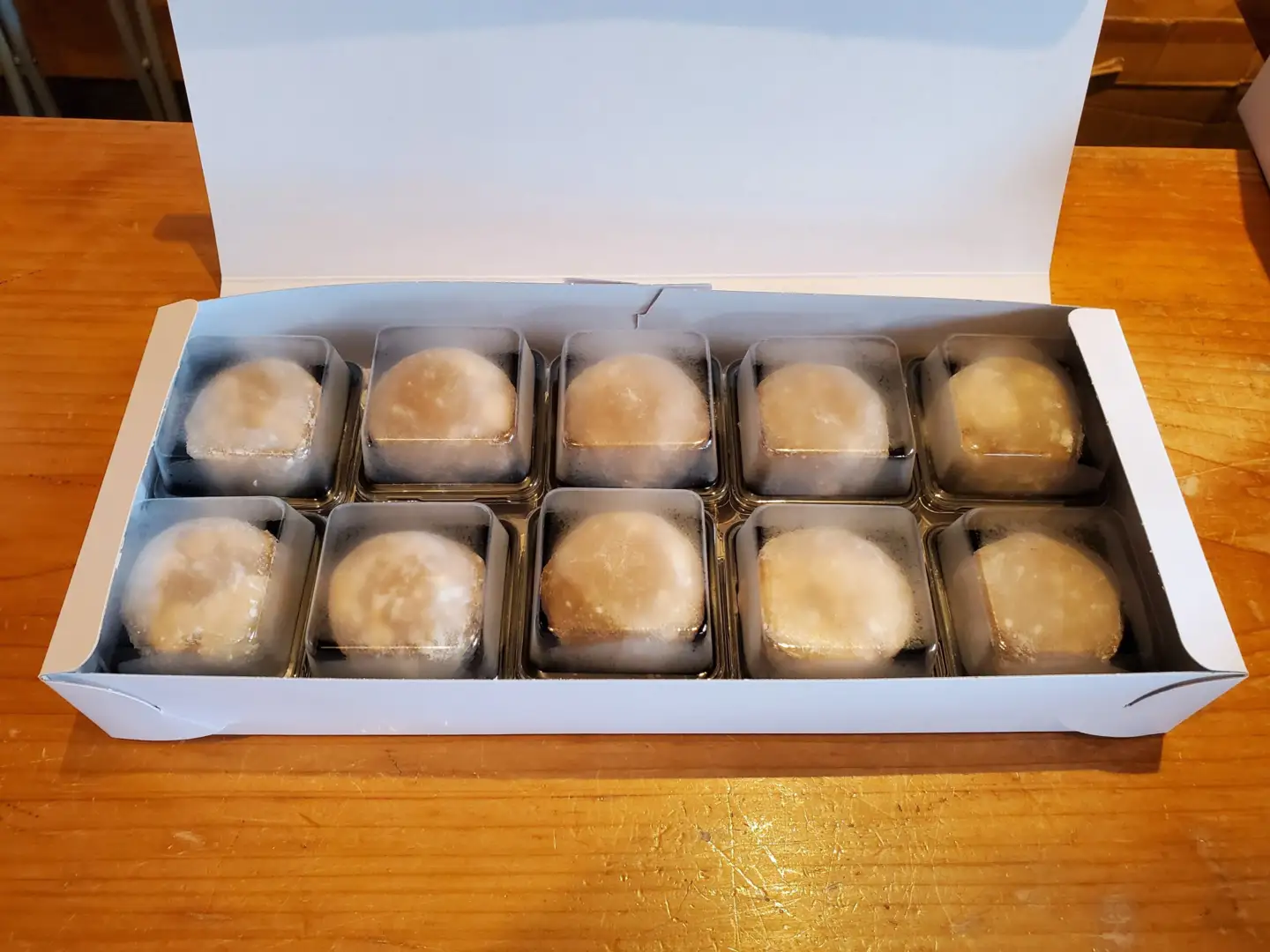 松崎町老舗お菓子処「甘泉堂」の手作りカフェオレ大福
