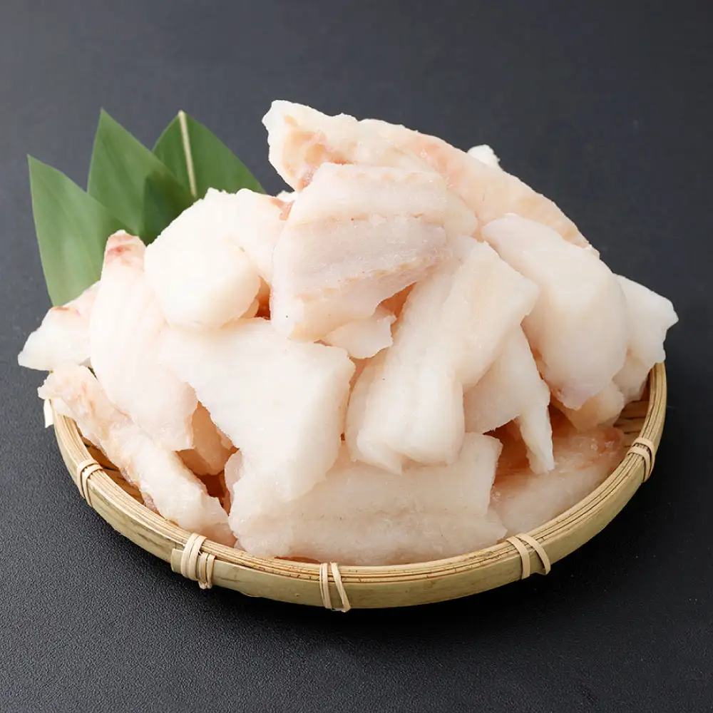 料理の手間を大幅カット！ 北海道産 真だら 骨なしフィレ切身 1kg 皮なし （ 約30g前後 ／ 個 ） 無塩 真鱈 タラ たら 鱈 骨なし 魚 魚介 魚介類 海鮮 冷凍 国産 おかず 切身